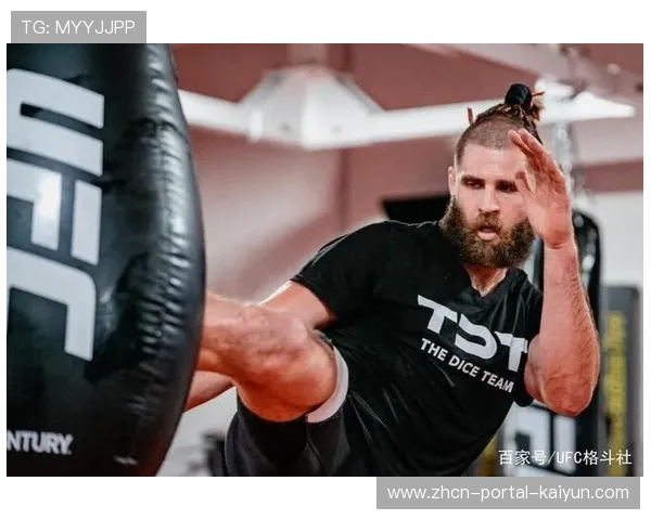 10组数据揭示UFC重量级全面混乱:无现役冠军,顶尖挑战者寥寥 10组数据揭示UFC重量级全面混乱:无现役冠军,顶尖挑战者寥寥